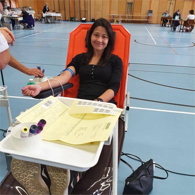 Bénévoles réunis lors d'une action solidaire